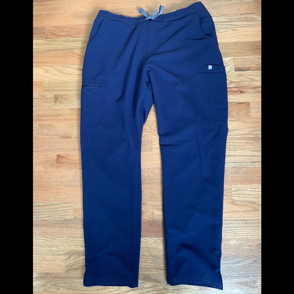 Figs Yola skinny scrub pant
